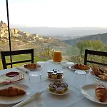 Alda Triskel Hotel